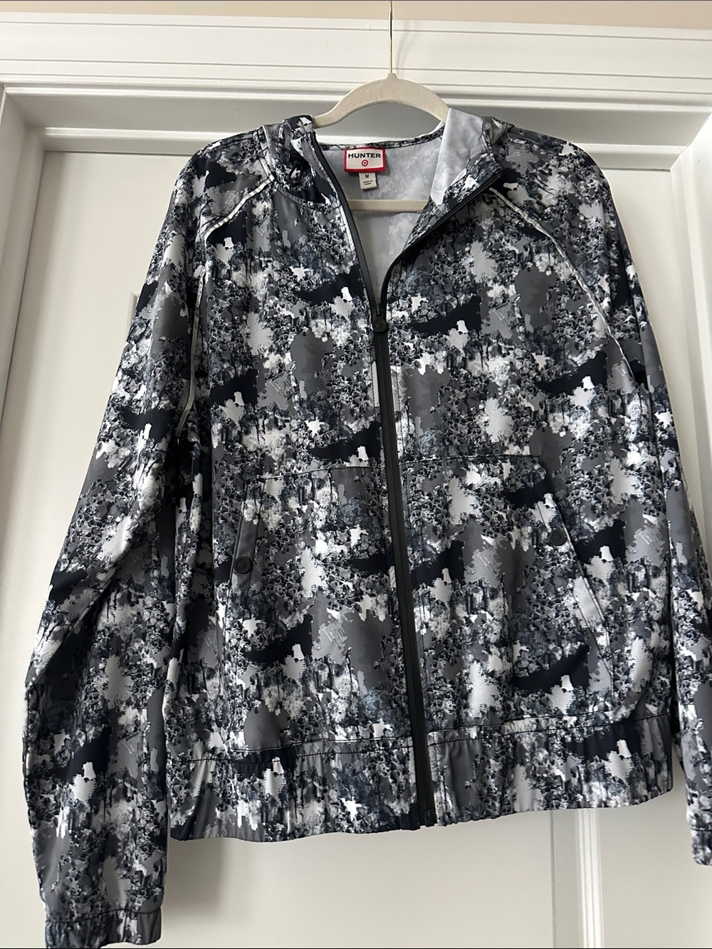Hunter Women's Black & Gray Abstract Print Utility Jacket